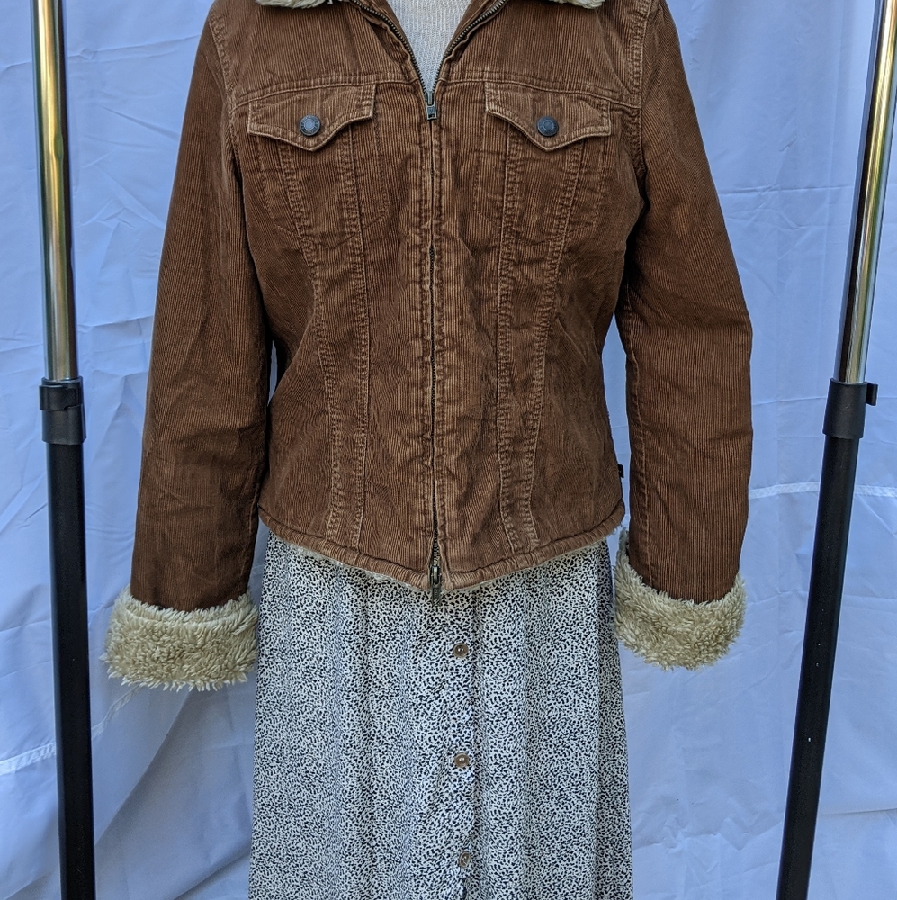 Abercrombie and Fitch Corduroy Shearling Jacket - Picture 7 of 8